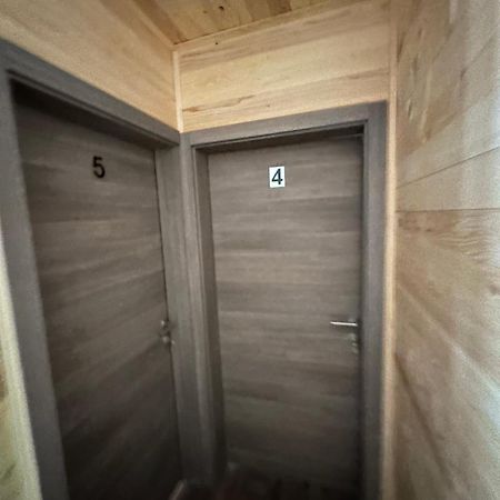 Bungalow House - 5 Rooms Zolaci Dış mekan fotoğraf